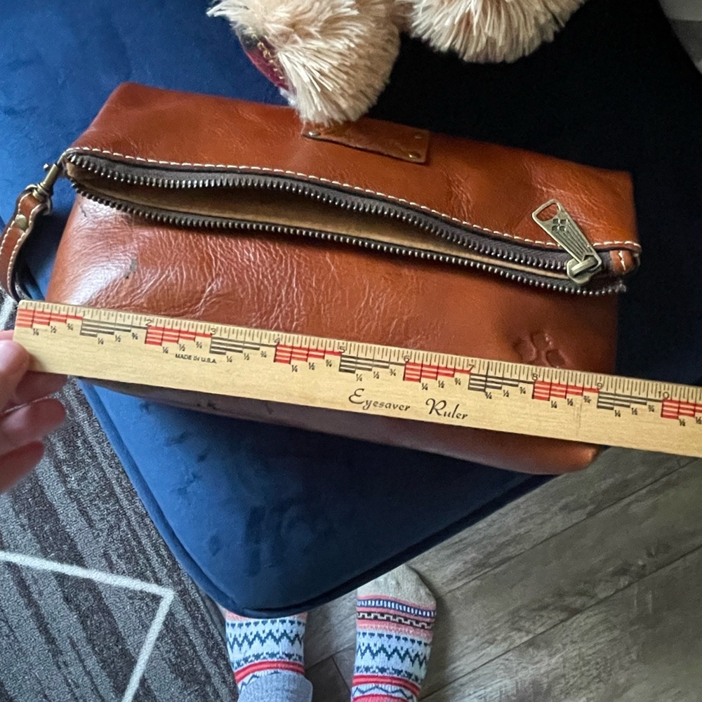 Patricia Nash fold over Wristlet clutch - Picture 9 of 10